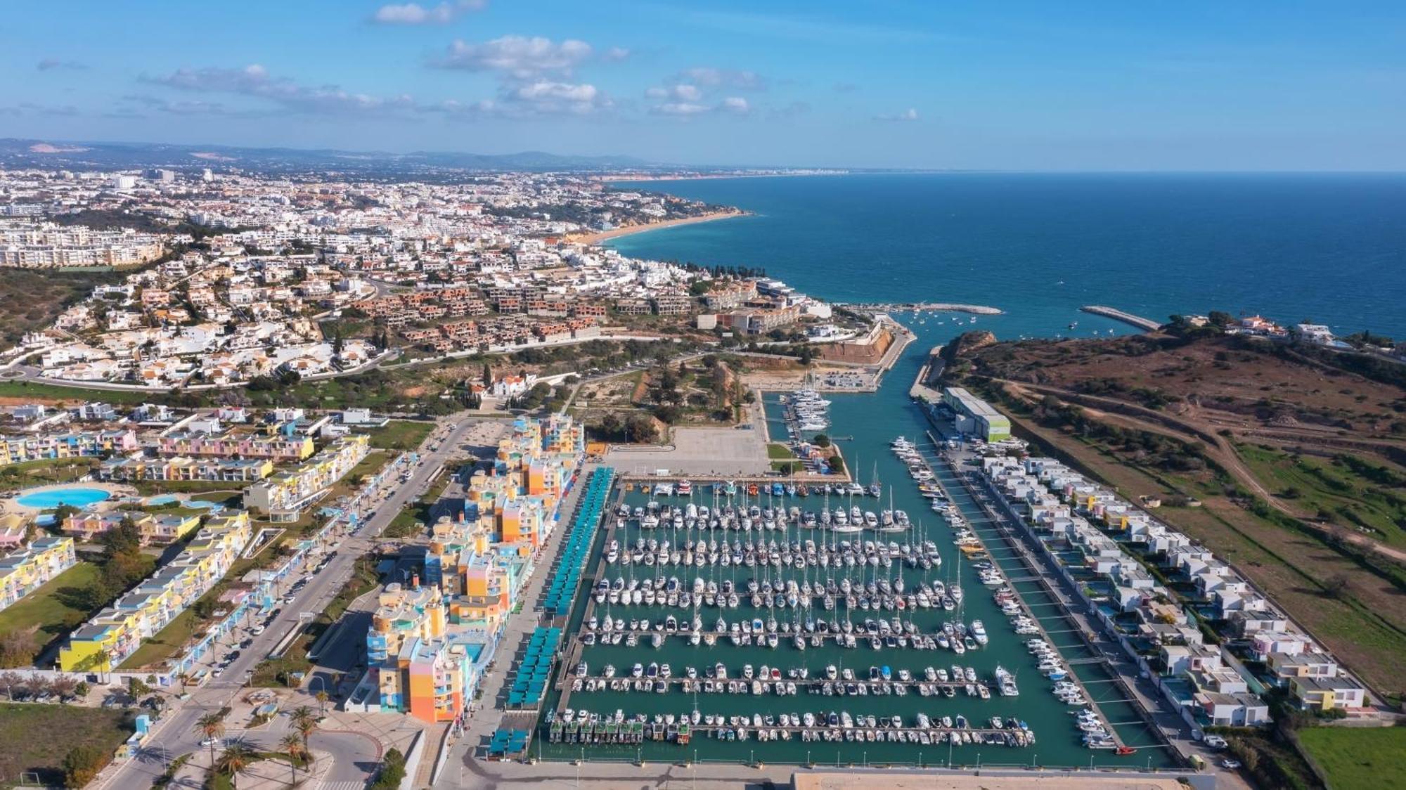 Bnb Homes Ocean View Apartment With Relax Terrace, 2 Swimming Pools & Tennis Court البوفيرا المظهر الخارجي الصورة
